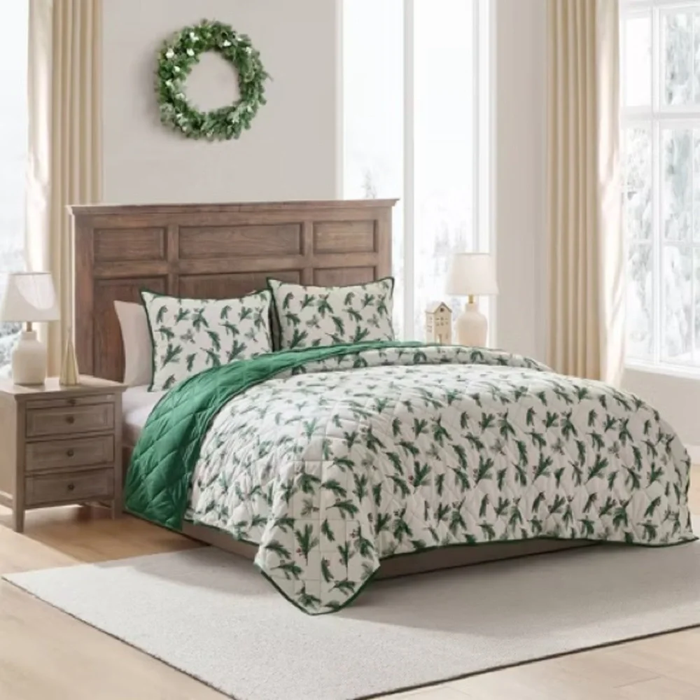 HALLMARK NWT 3pc winter berries quilt set -green/red/gray -queen